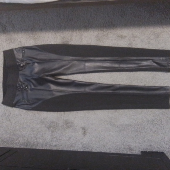 NWT Nygard Slims knit & faux leather moto leggings - Picture 1 of 6